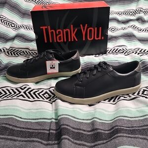 Deer Stags Boy's Joshua Sneaker, Black/Grey, 7M Big Kid NEW In‎ Box